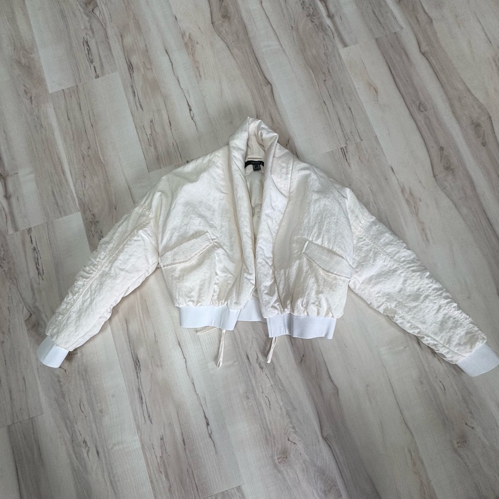 NWOT Forever 21- Cropped Jacket